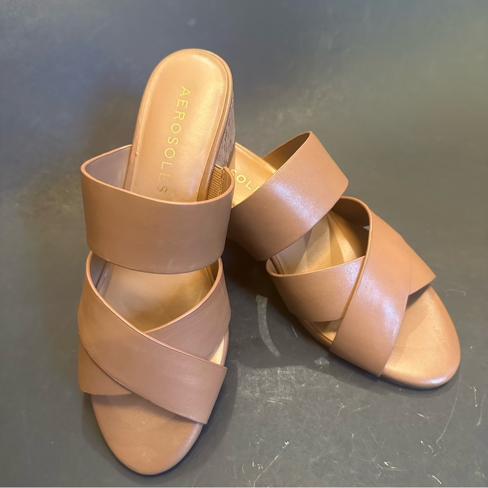 AEROSOLES Tan Mules with Crisscross Straps Genuine Leather  Wedges Shoes